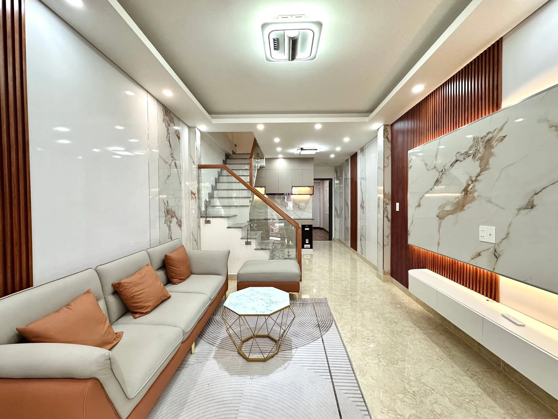 Bán nhà hẻm Bình Thạnh 51m² 3 tầng 5 phòng 8.75 tỷ - Ảnh 1