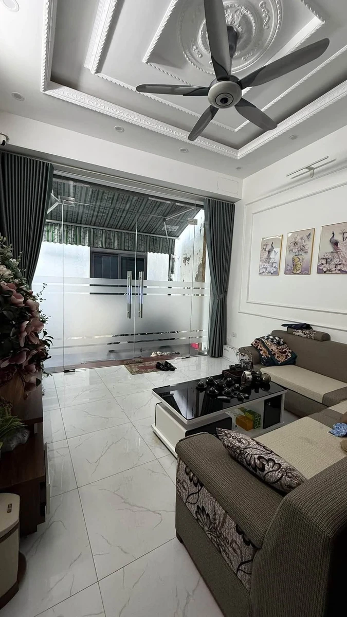 Bán nhà 3 tầng, 3PN, 2WC, 38m² đường Điện Biên Phủ - Ảnh 1