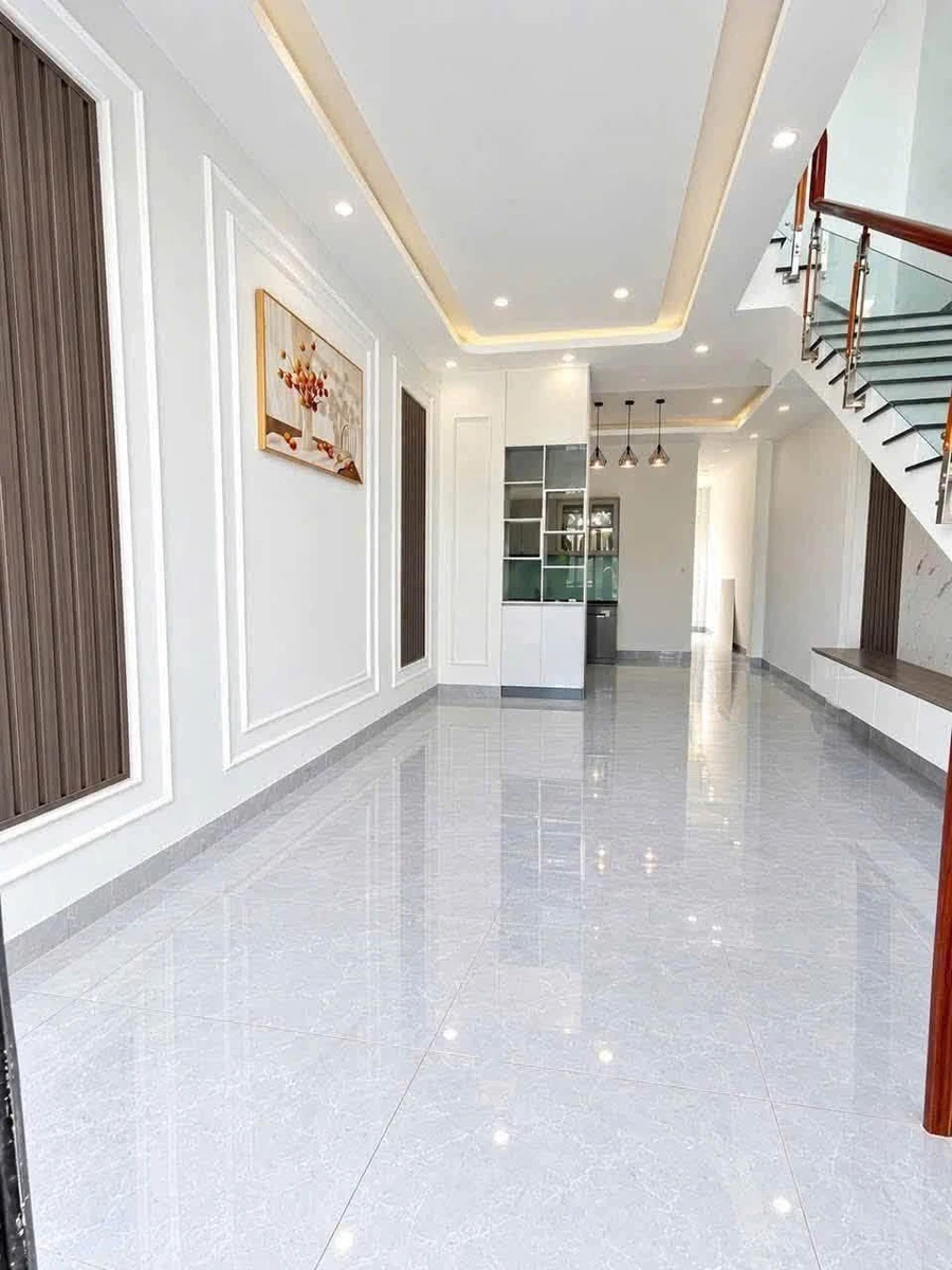 Bán nhà 4x20m 3PN 2WC sân ô tô, tặng nội thất, gần Lê Chí Dân, Tân An, Thủ Dầu Một - Ảnh thu nhỏ 3