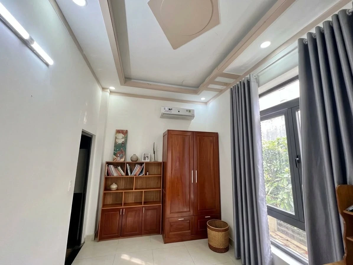 Bán nhà 3 tầng mặt tiền Thống Nhất 6×15m, 4PN, 12.8 tỷ - Ảnh thu nhỏ 3