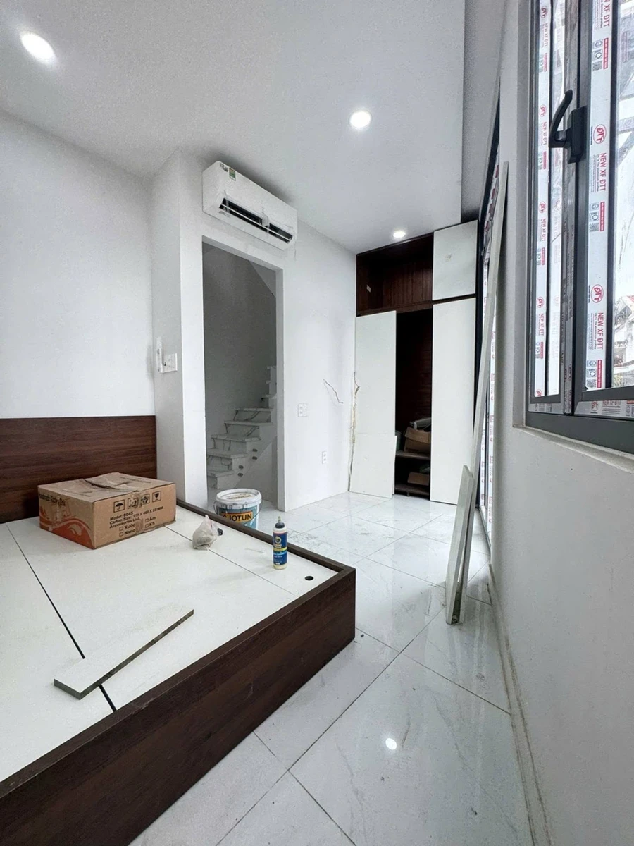 Bán nhà 3 tầng 4PN sổ hồng Quận 7, 4,75 tỷ - Ảnh thu nhỏ 4