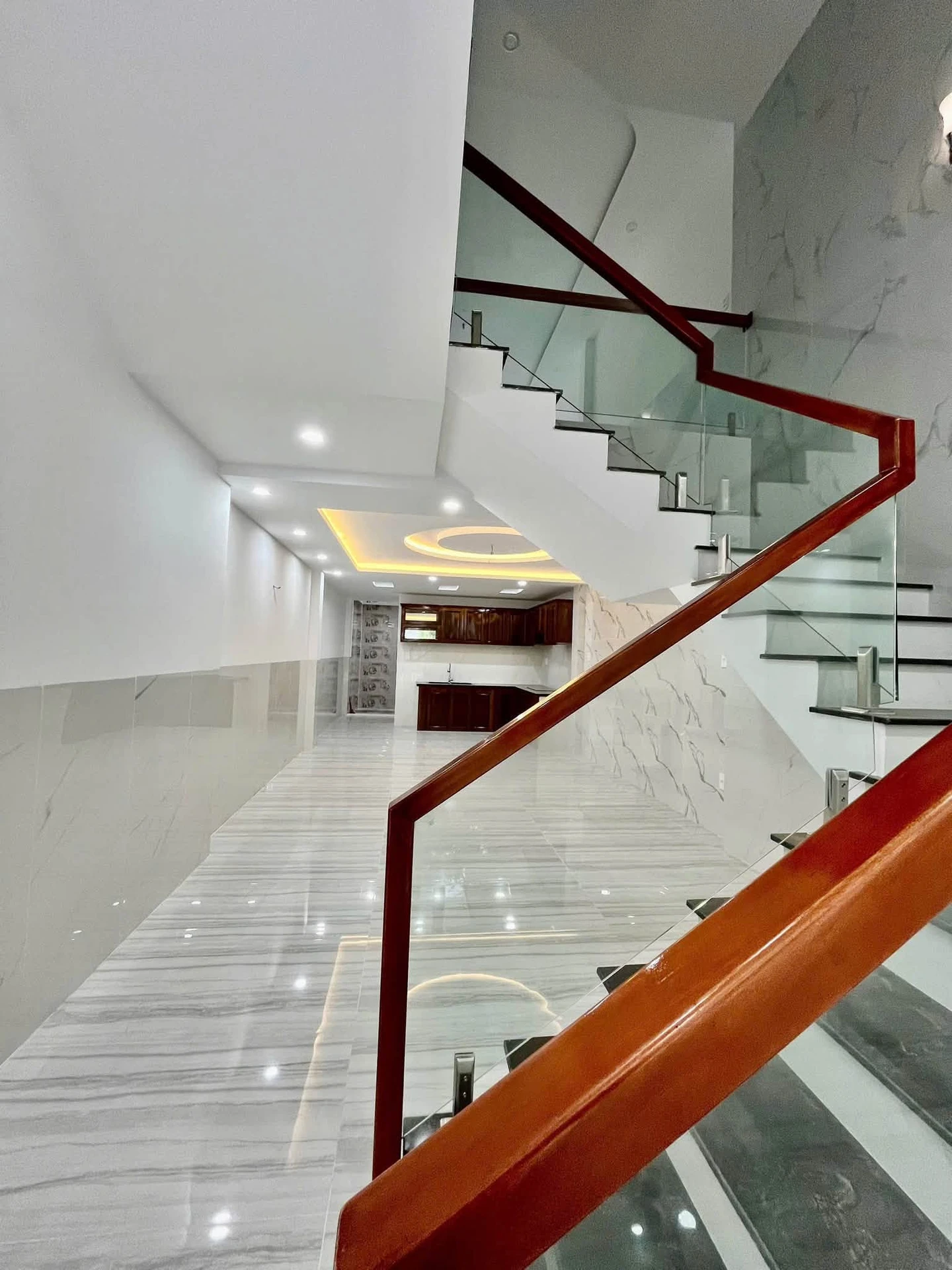 Bán nhà 4 tầng 255m2 mặt tiền Trần Suyền, Quận 12 - Ảnh 1