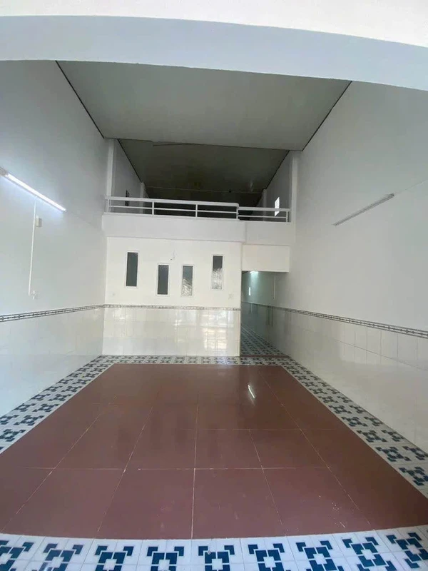 Bán nhà 3PN mặt tiền Võ Chí Công Lâm Đồng 100m2, 4.2 tỷ