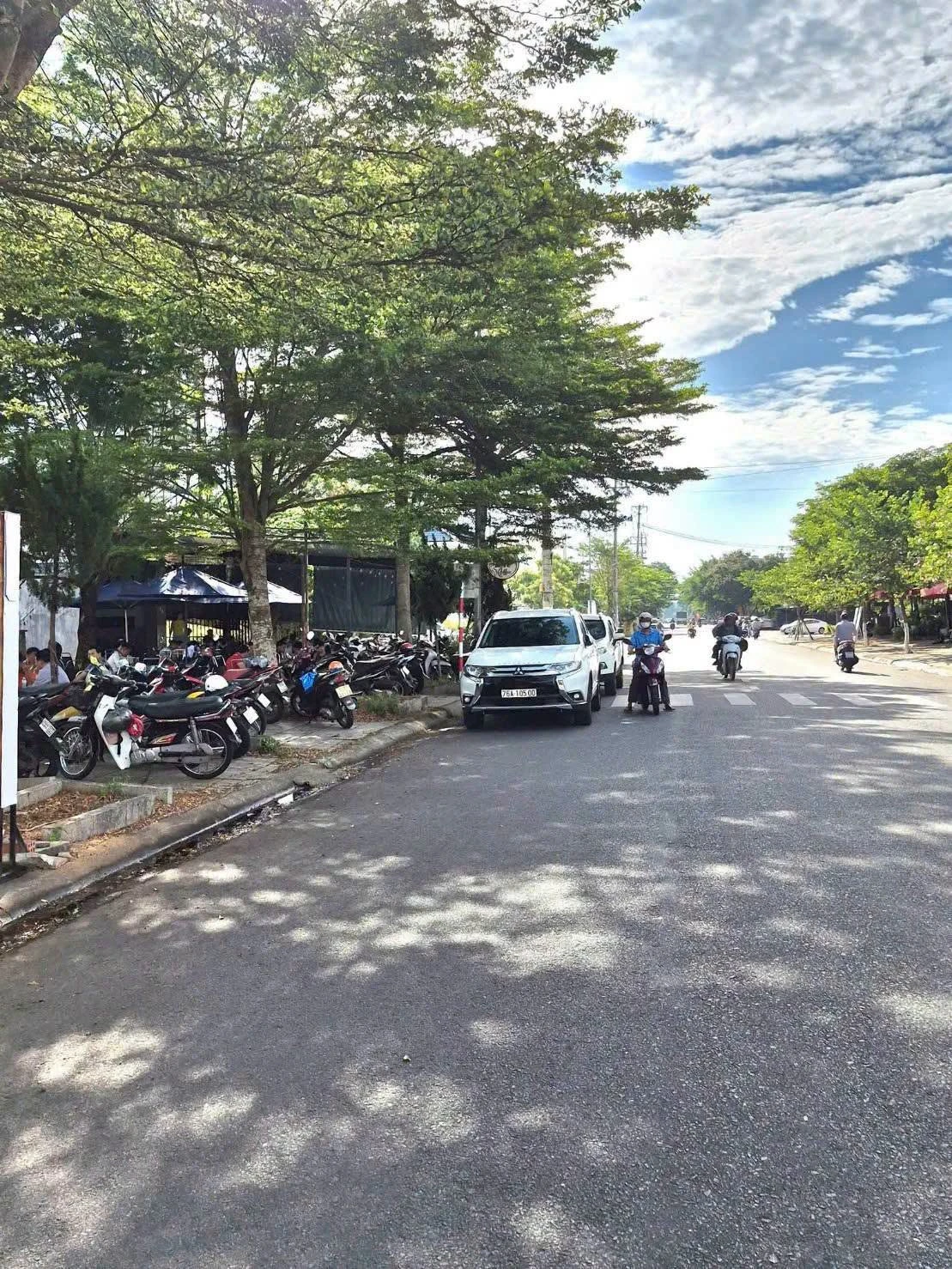 Bán nhà phố Huỳnh Thúc Kháng 82,5m² 3,4 tỷ - Ảnh 1