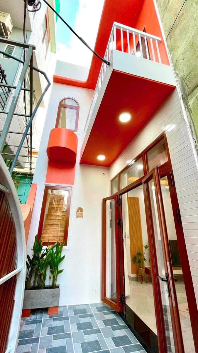 Bán nhà 2 tầng hẻm cạn 100m² Quy Nhơn 3,49 tỷ - Ảnh 1