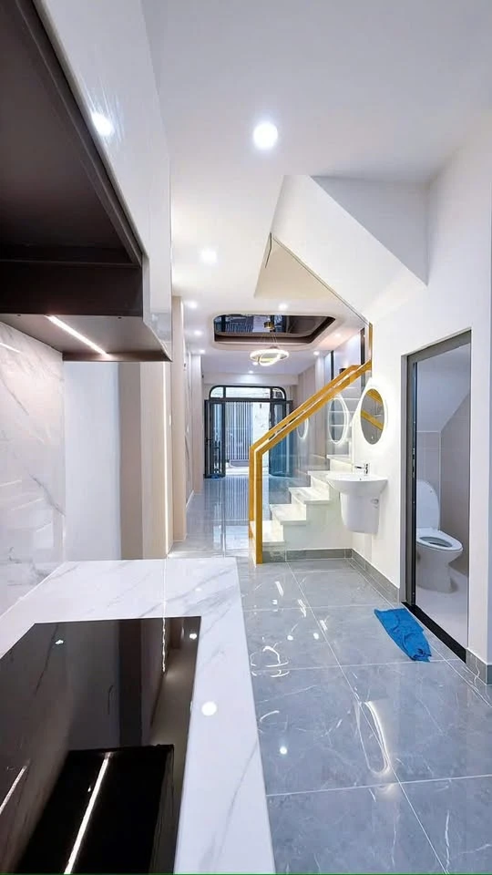 Bán nhà 3 tầng góc 34.2m² đường Vĩnh Hội Q4 - Ảnh thu nhỏ 5