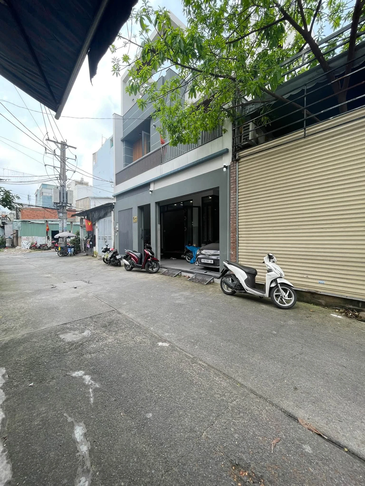 Bán nhà 3 tầng 5 phòng ngủ 112m2 Bình Tân - Ảnh 1