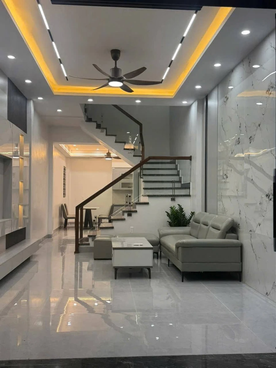 Bán nhà 3 tầng 70m² Bình Lộc, để ô tô trong sân - Ảnh thu nhỏ 2