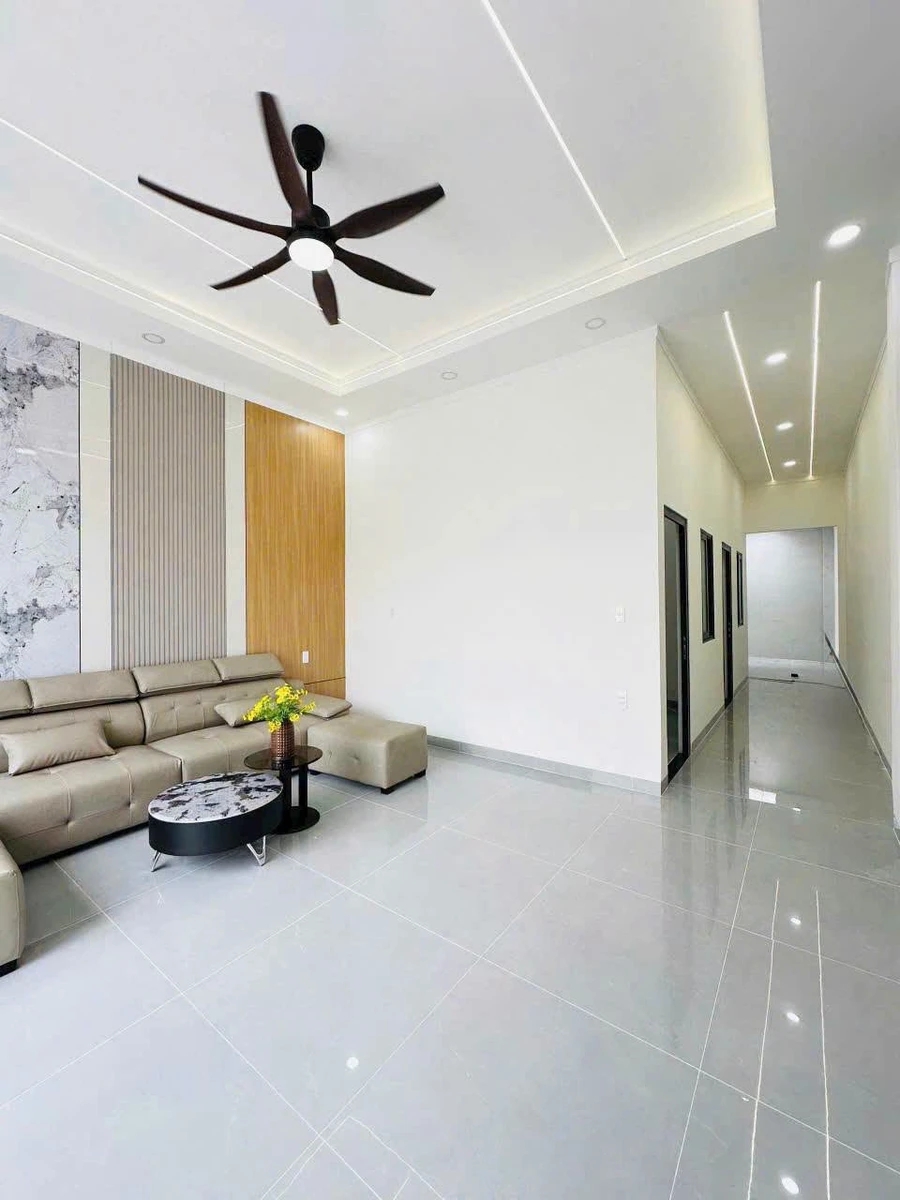 Bán nhà sổ riêng 2PN, Trảng Dài, 100m², 2,29 tỷ - Ảnh thu nhỏ 3
