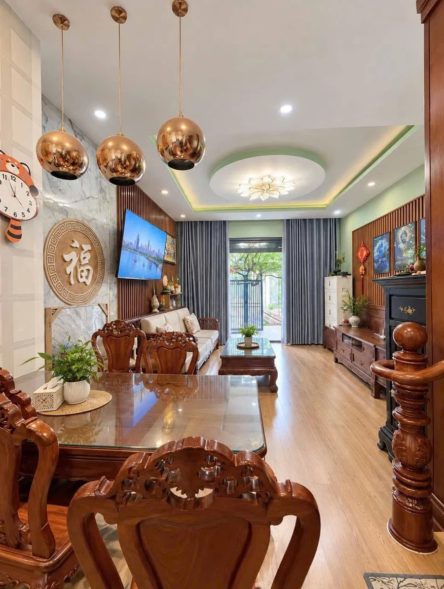 Bán nhà 3 tầng 53m² 4PN gần Vincom Lê Văn Việt 5 tỷ 950 - Ảnh thu nhỏ 3