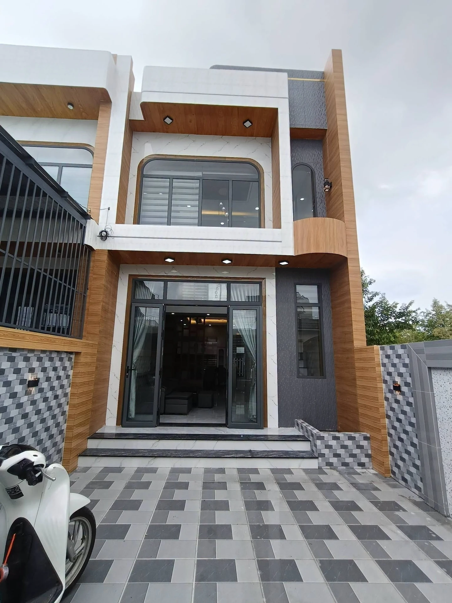 Bán nhà 2 mặt tiền 3PN 115m2 gần Vũng Tàu 2.95 tỷ - Ảnh 1