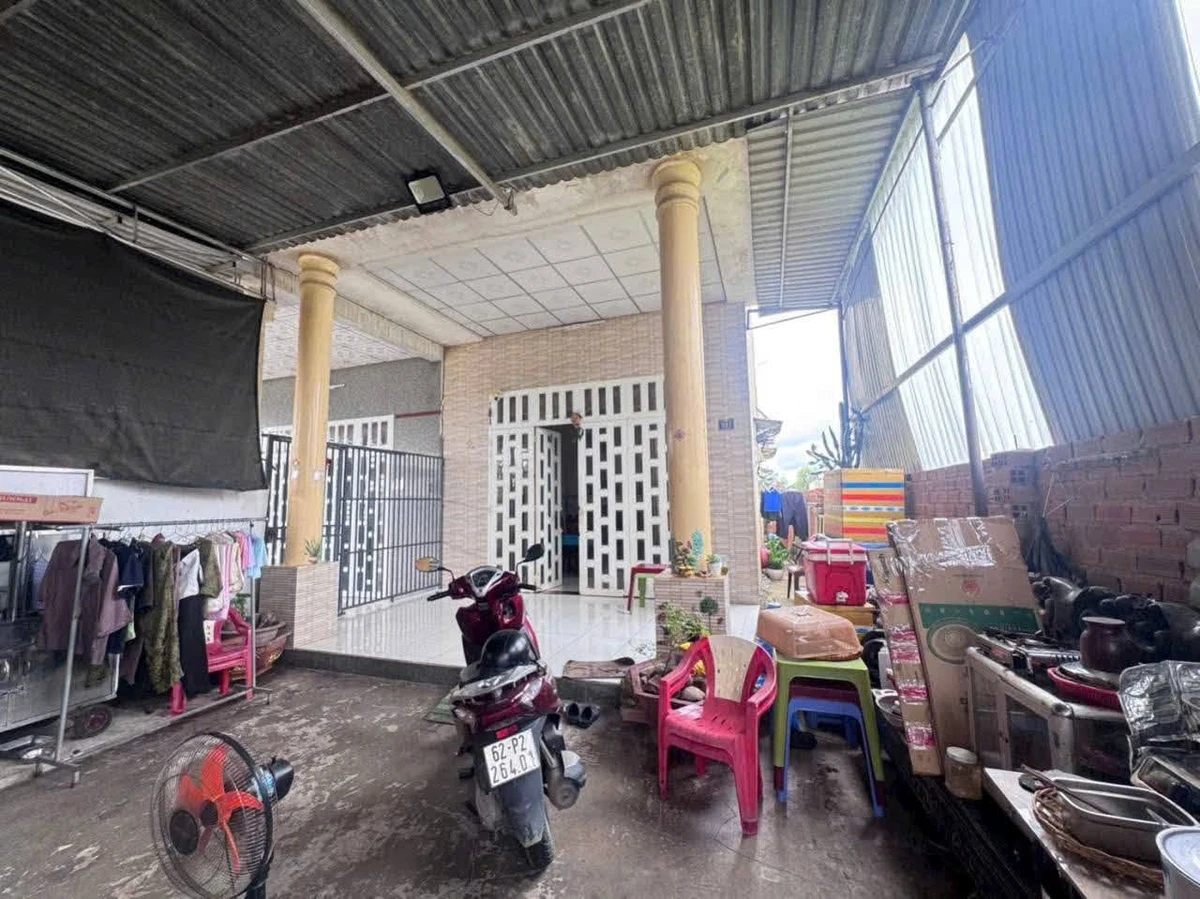 Bán nhà Nhựa Óc Eo Đức Hoà Hạ, 280m², 3 tỷ - Ảnh thu nhỏ 3