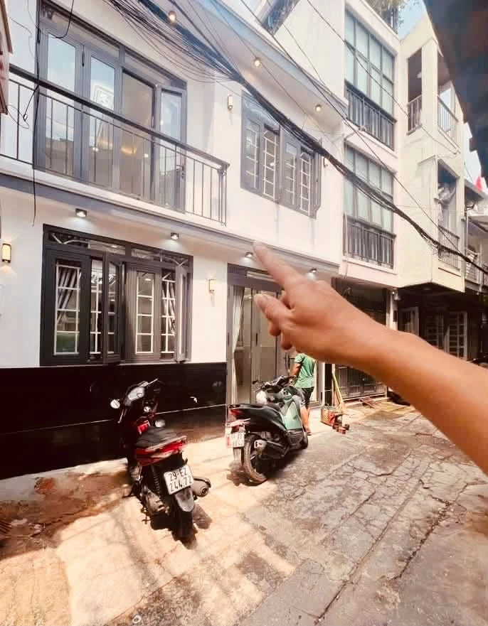 Bán nhà Lạc Long Quân Tân Bình 40m² 3PN giá 5 tỷ - Ảnh 1