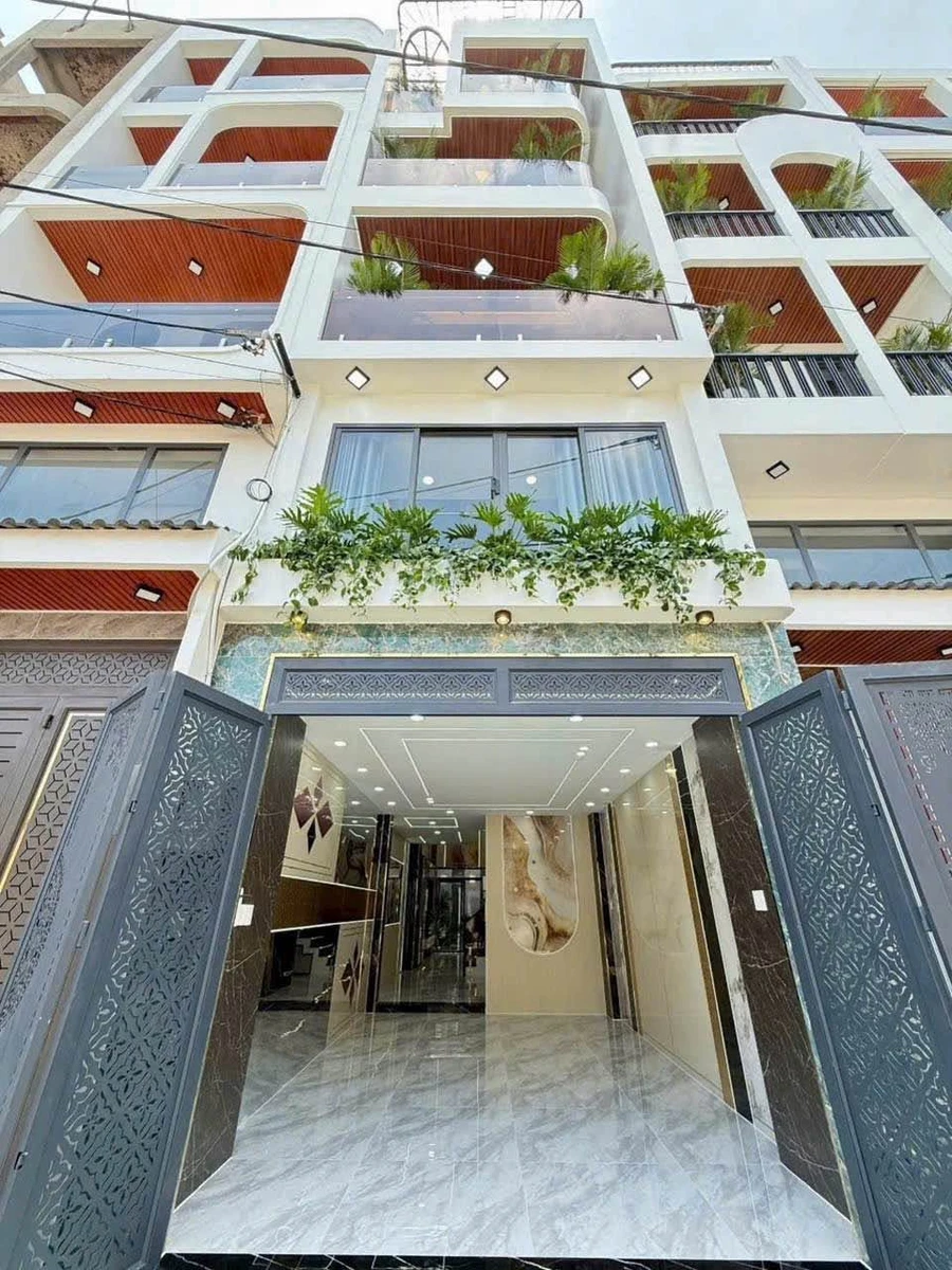 Bán nhà 4 tầng thang máy 300m² Quận 12 - 8,2 tỷ - Ảnh thu nhỏ 3