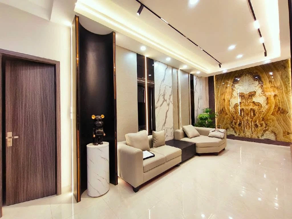 Bán nhà 7 tầng thang máy 40m² sát Hồ Ba Mẫu, Lê Duẩn 10.7 tỷ - Ảnh thu nhỏ 4