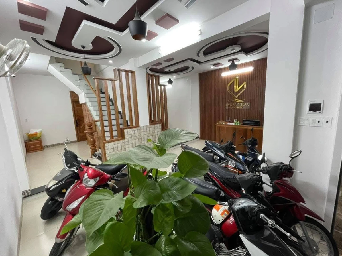 Bán nhà 3 tầng 47m2 Phan Bội Châu, Quy Nhơn gần biển - Ảnh 1