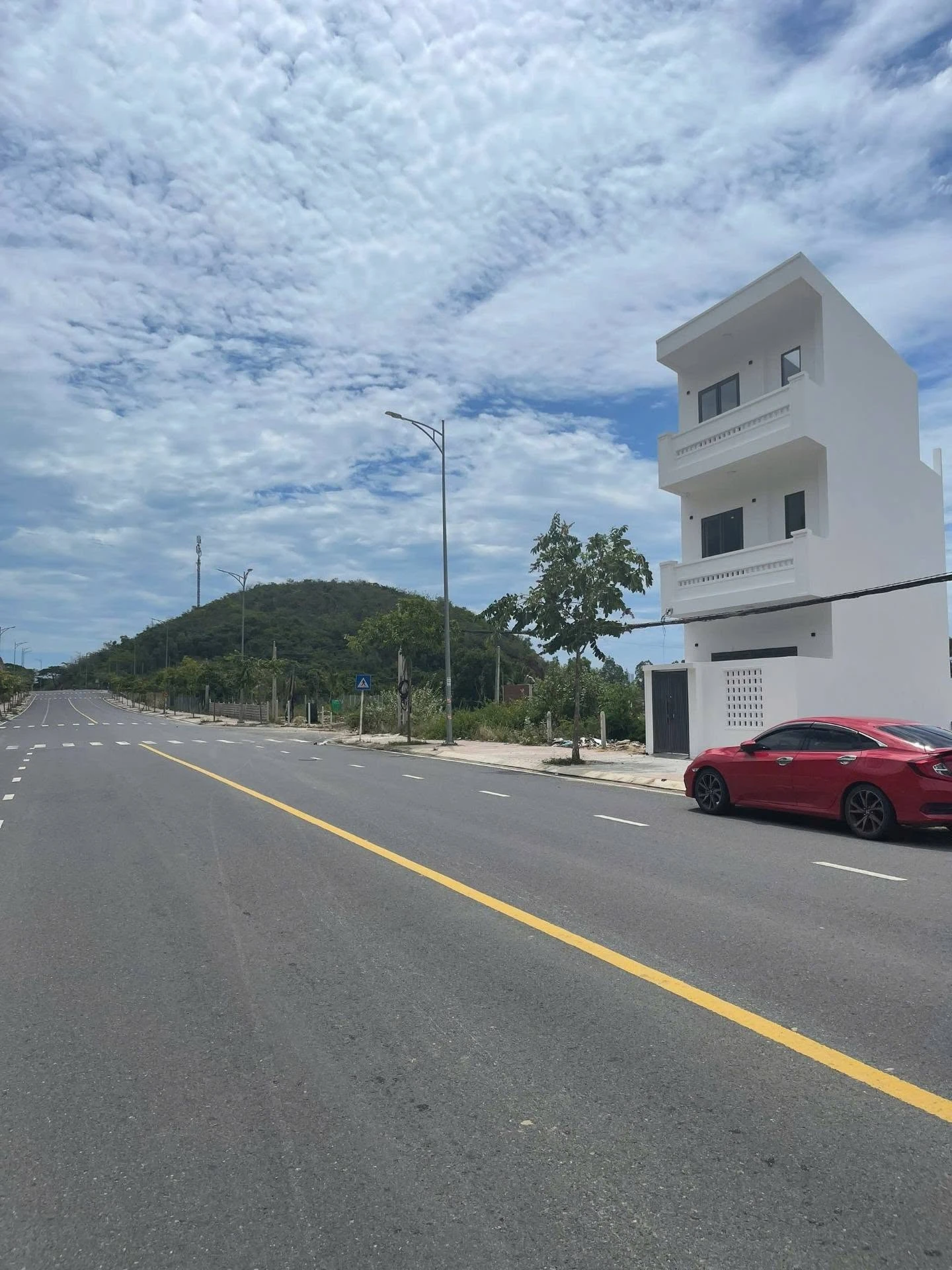 Bán nhà 3 tầng mặt tiền Phong Châu Nha Trang, 59m², 4,7 tỷ - Ảnh 1