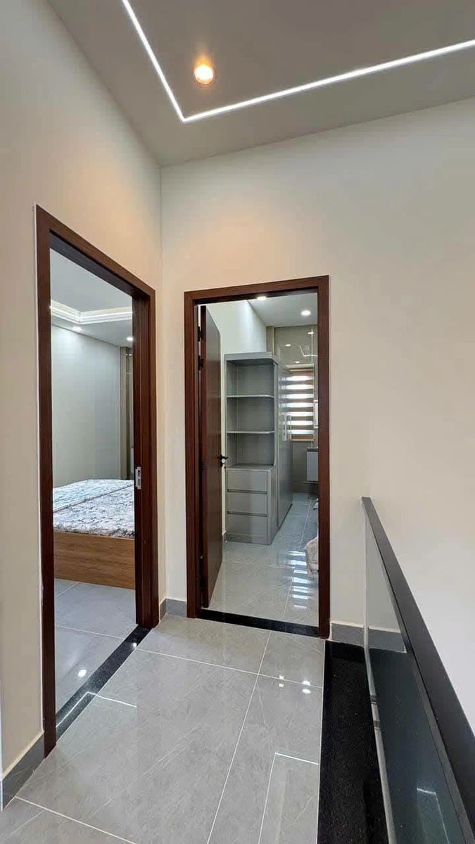 Bán nhà 4PN 160m² Hóc Môn gần Chợ Đông Thạnh - Ảnh thu nhỏ 3