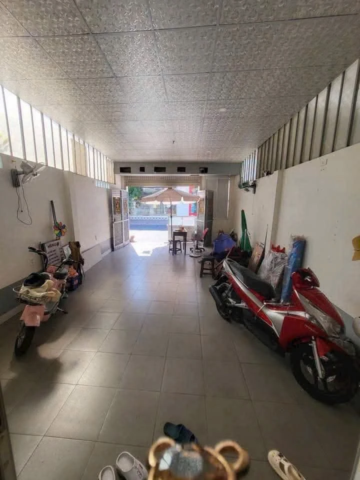 Bán nhà mặt tiền kinh doanh đường Từ Văn Tư, Phú Trinh, Phan Thiết, 140m2, giá 5 tỷ - Ảnh thu nhỏ 3