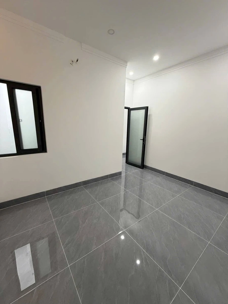 Bán nhà mới 5x22m, 2 phòng ngủ, giá 1 tỷ 350 triệu gần Buôn Ma Thuột - Ảnh thu nhỏ 3