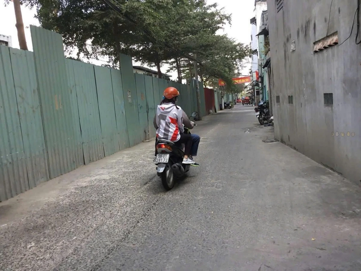 Bán nhà 40m² mặt tiền Đoàn Văn Bơ Quận 4 - Ảnh 1