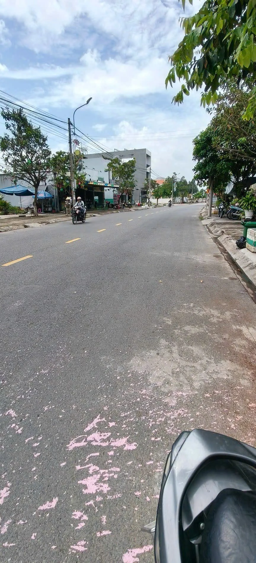Bán đất nền mặt tiền Võ Văn Tịnh 120m² gần trường học Bình Chánh - Ảnh 1