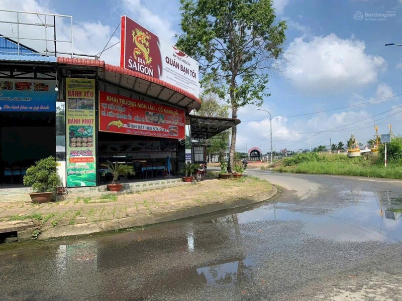 Cặp nền góc 2 mặt tiền Đ. Xuân Hồng KDC đối diện khu BV S.I.S, Ung Bướu, Nhi Đồng,...cách NVC 50m