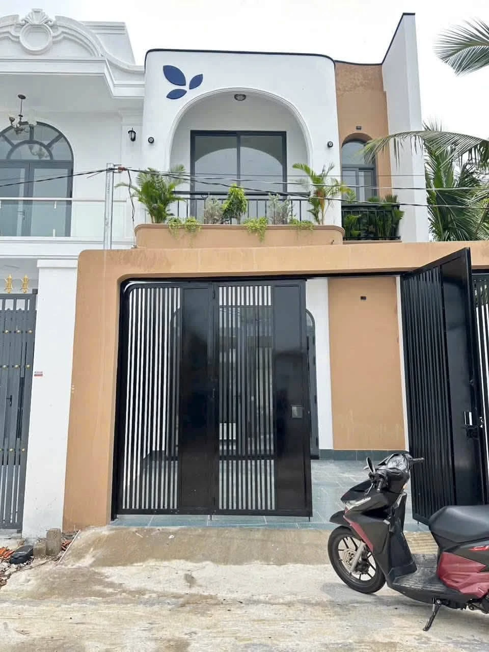 Bán nhà 1 trệt 1 lầu 6x18m, 3 phòng ngủ, hẻm Trương Thị Sáu, Tân An, Long An - Ảnh 1