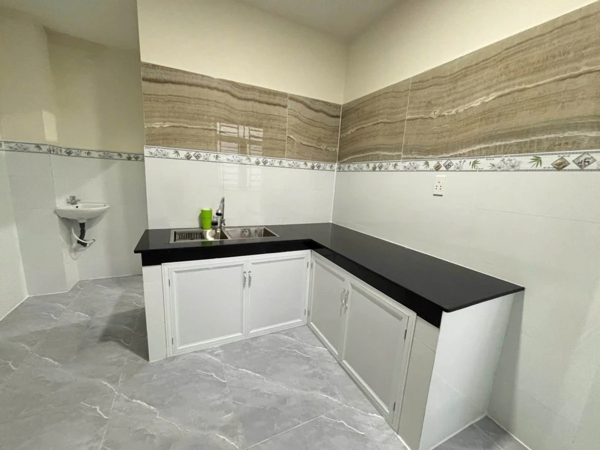 Bán nhà 2 tầng mặt tiền 30m² Quận 9 - Ảnh thu nhỏ 3