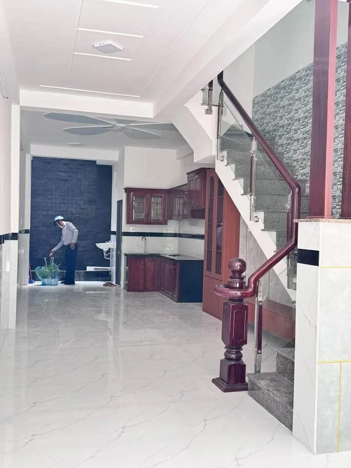 Bán nhà mặt tiền 3 tầng 49m2 Quy Nhơn 4,1 tỷ - Ảnh thu nhỏ 3