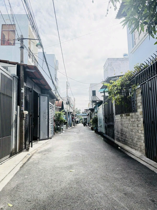 Bán nhà 2 tầng 62m², 2PN, ô tô đỗ cửa, Tân Chánh Hiệp, Quận 12