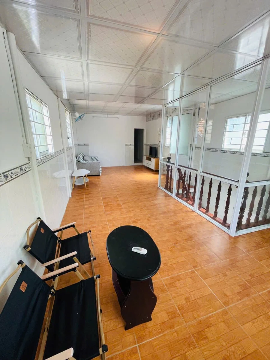 Cho thuê nhà 2 tầng 240m² đường Dương Hiến Quyền, Bắc Nha Trang, giá 24 triệu/tháng - Ảnh thu nhỏ 2