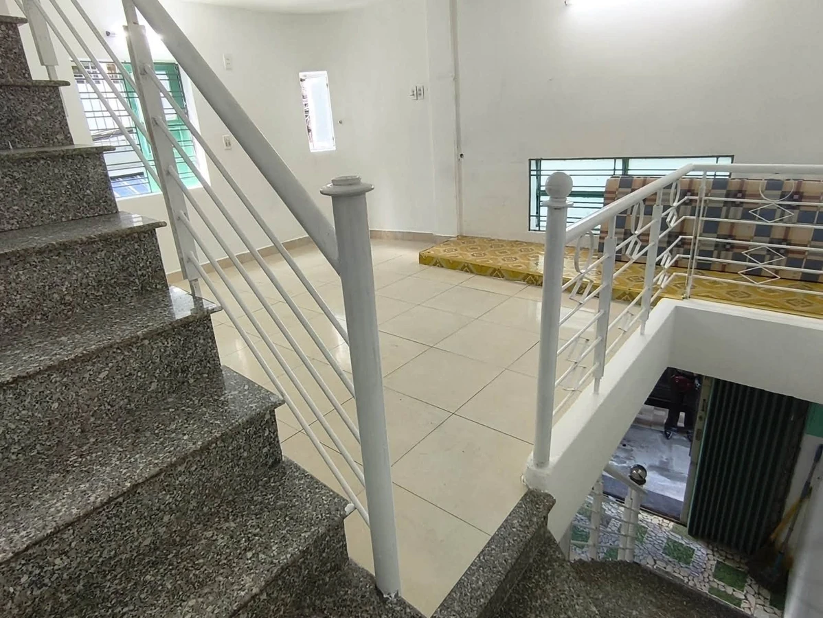 Bán nhà 3 tầng Đống Đa 78m² 2.6 tỷ - Ảnh thu nhỏ 2