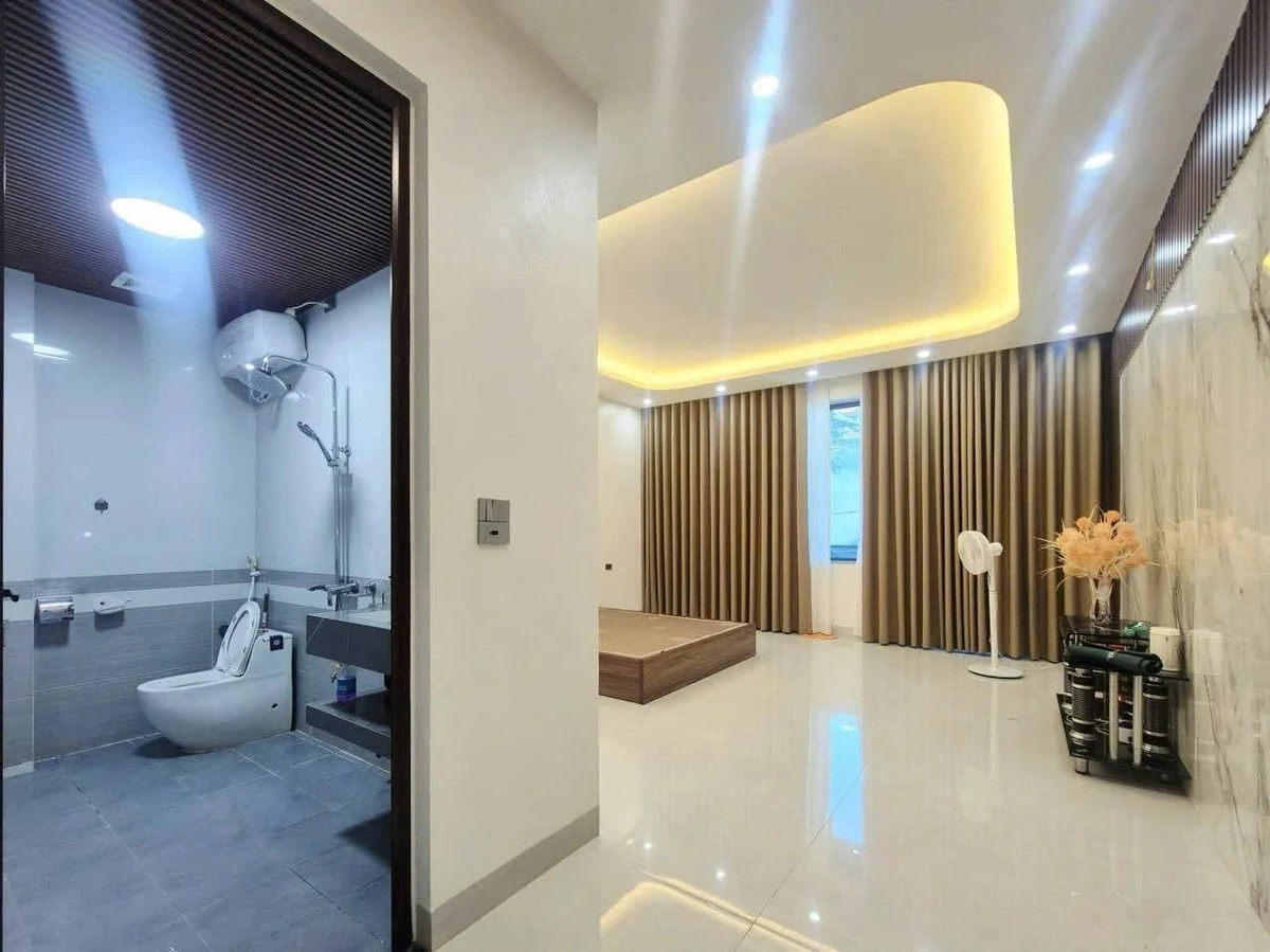 Bán nhà 3 tầng 120m2, 4 phòng ngủ, Lam Sơn - Ảnh thu nhỏ 4