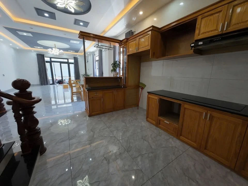 Bán nhà 230m² sổ riêng xây dựng Ngô Quyền Quận 6 - Ảnh 1
