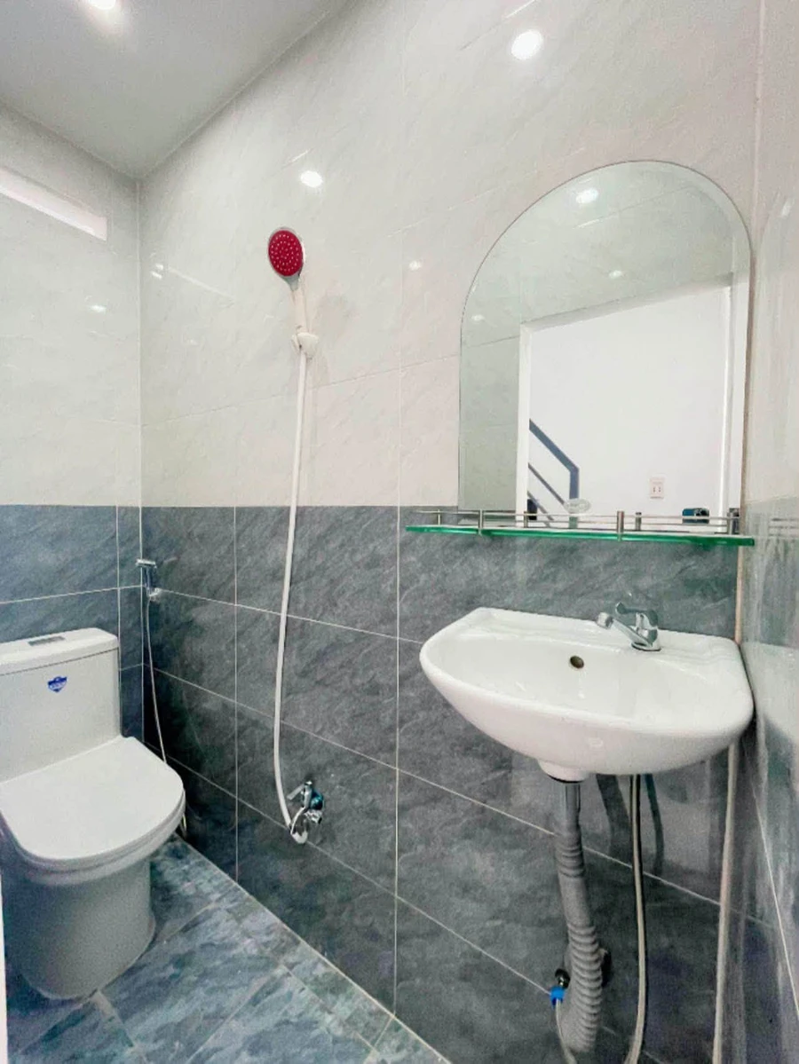 Bán nhà 2 phòng ngủ 52m² Hoàng Diệu, Quận 4, 2.6 tỷ - Ảnh thu nhỏ 3