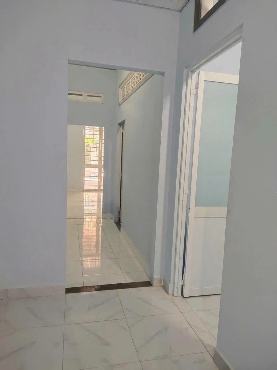 Bán nhà đất 5,5x28m thổ cư 70m2 giá 700 triệu tại Phường Long Hoa, Tây Ninh - Ảnh thu nhỏ 2