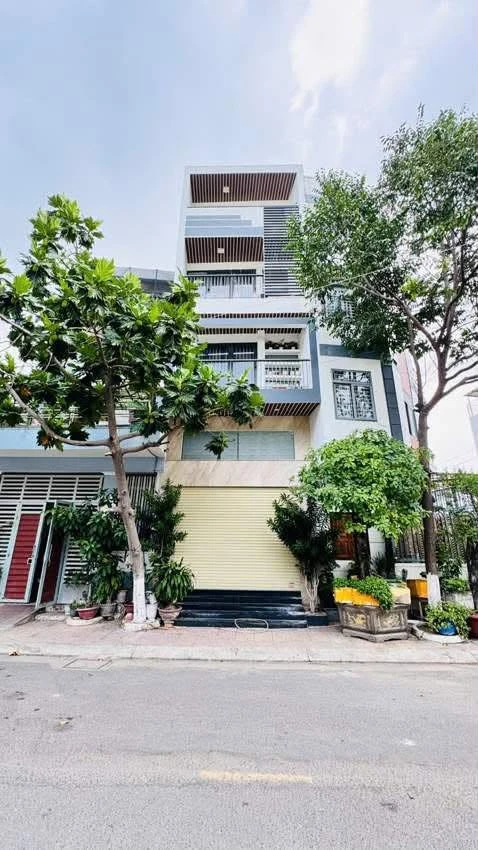 Bán nhà 5 tầng mặt tiền kinh doanh 91,3m2 Nha Trang 7 tỷ - Ảnh 1