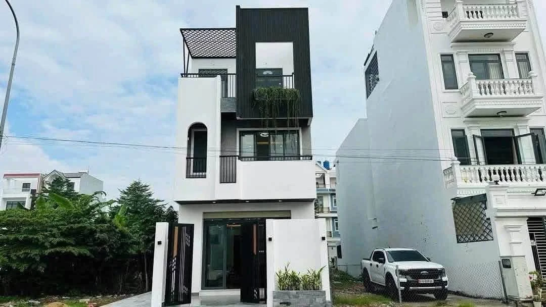 Bán nhà góc 2 mặt tiền 5,5x15m 1 trệt 2 lầu 4PN KĐT Five Star New City, Bình Chánh - Ảnh thu nhỏ 2
