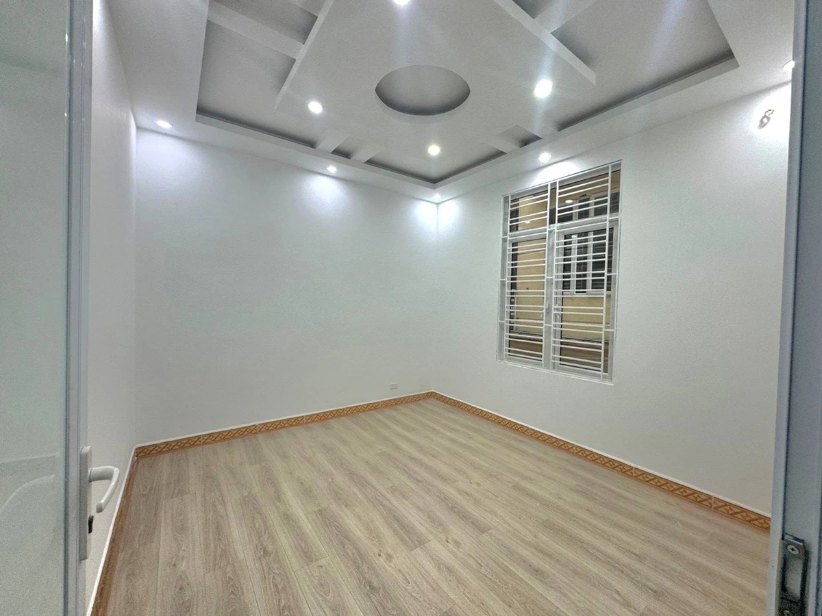Bán nhà 3 tầng 3 phòng ngủ 40m² Nguyễn Tường Loan 2.95 tỷ - Ảnh thu nhỏ 2