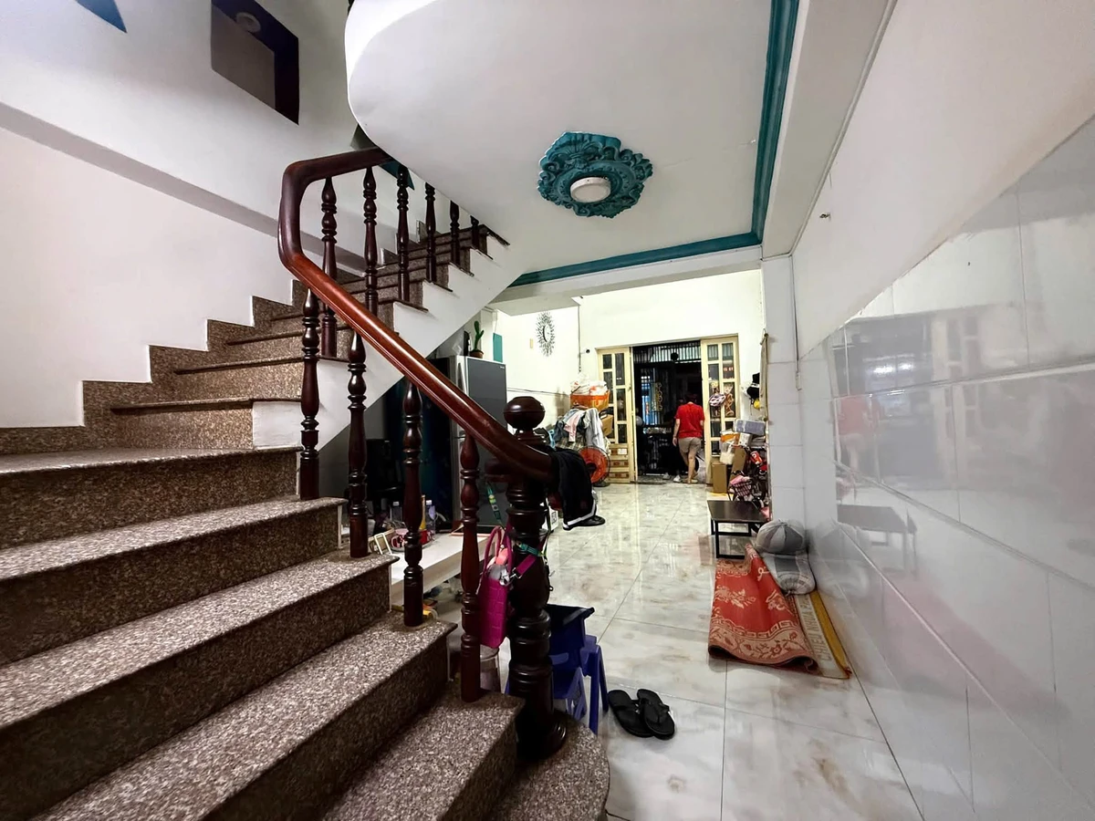 Bán nhà hẻm xe hơi Lạc Long Quân Quận 11, 3,2x13m, 3 tầng, 6,7 tỷ - Ảnh thu nhỏ 4