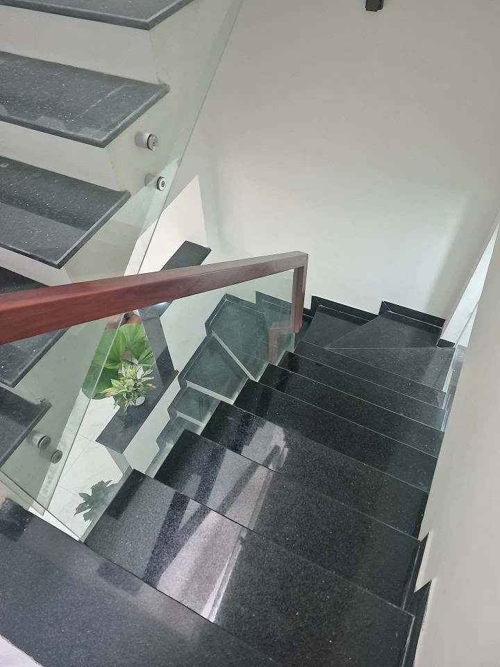 Bán nhà 3 tầng 3PN 55m2 hơn 4 tỷ Tân Bình - Ảnh thu nhỏ 2