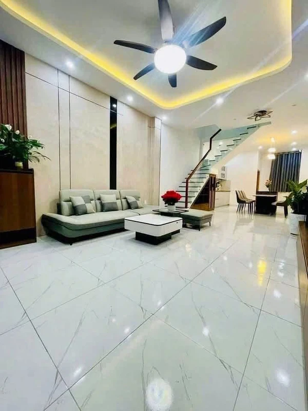 Cho thuê nhà kiệt 3 tầng 55m², Điện Biên Phủ, Đà Nẵng