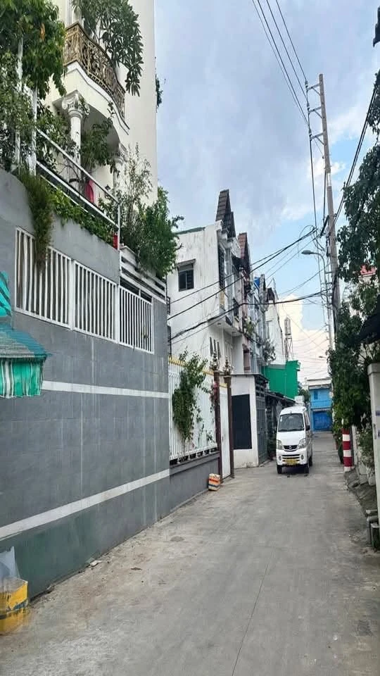 Bán nhà Quận 12 gần Metro, 4,6 tỷ, 52m2, 2PN - Ảnh 1