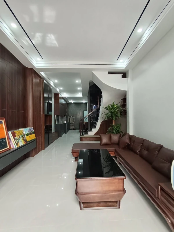 Bán nhà 5 tầng thang máy Thạch Bàn 50m2 4 phòng ngủ giá 8 tỷ