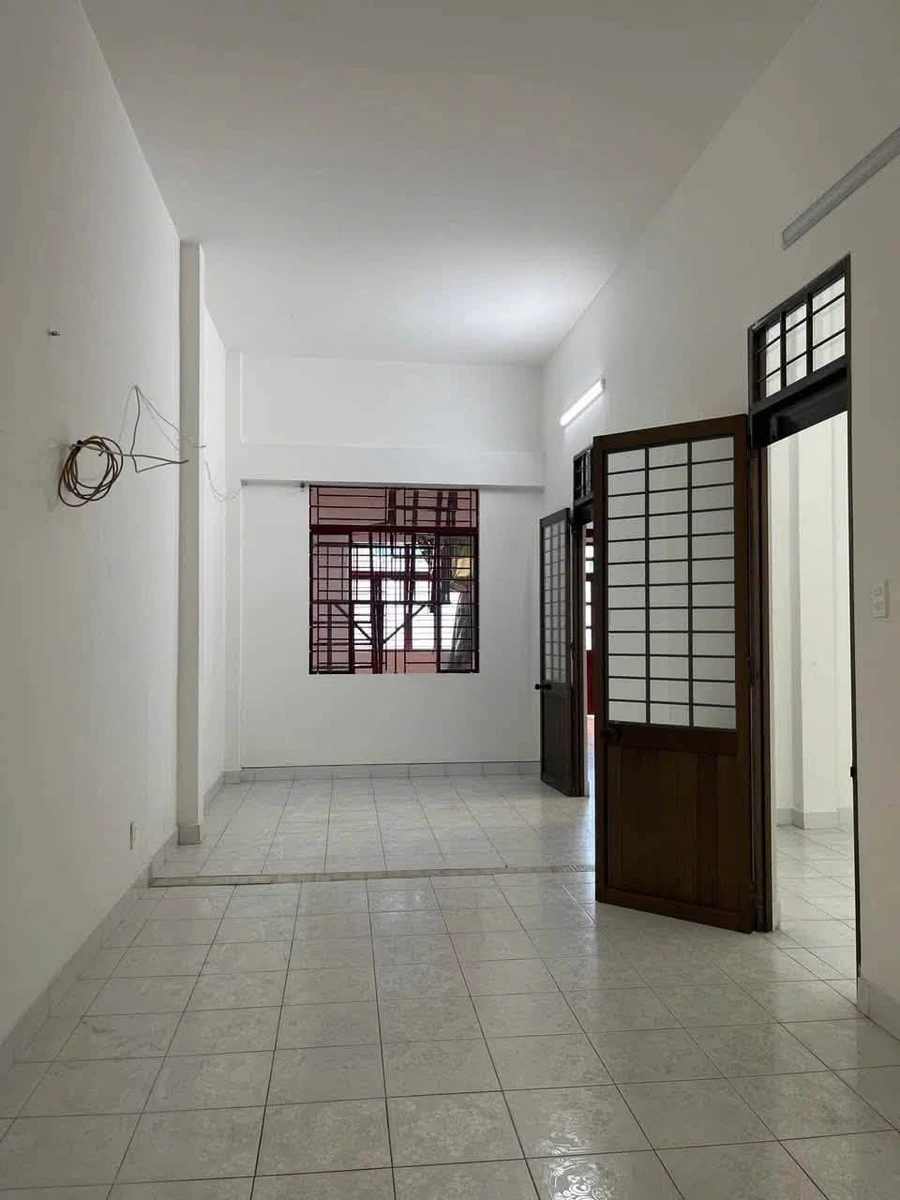 Bán nhà 3 tầng 102m2, 7PN, ngang 7m, gần CityLand, Nguyễn Văn Lượng, Gò Vấp - Ảnh thu nhỏ 3