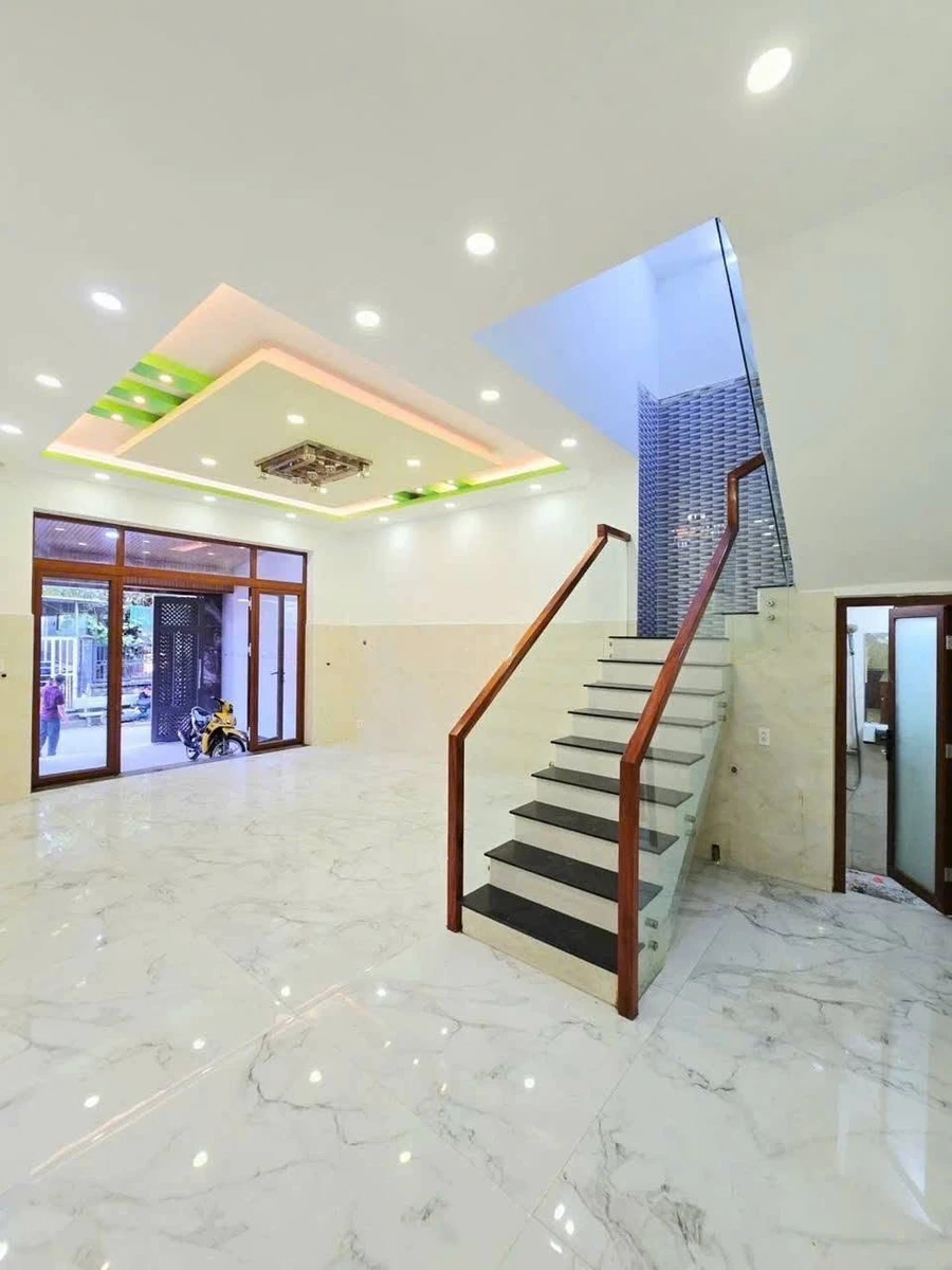 Bán biệt thự góc 2 mặt tiền Lò Lu Q9, 125m², 8.5 tỷ - Ảnh thu nhỏ 3