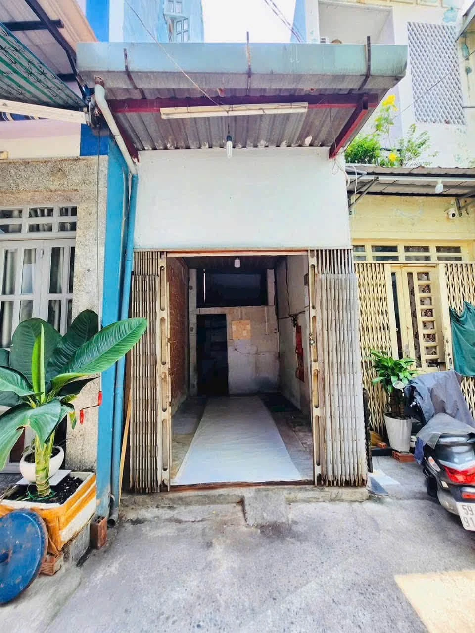 Bán nhà C4 15m² đường Đoàn Văn Bơ, Quận 4 - Ảnh 1