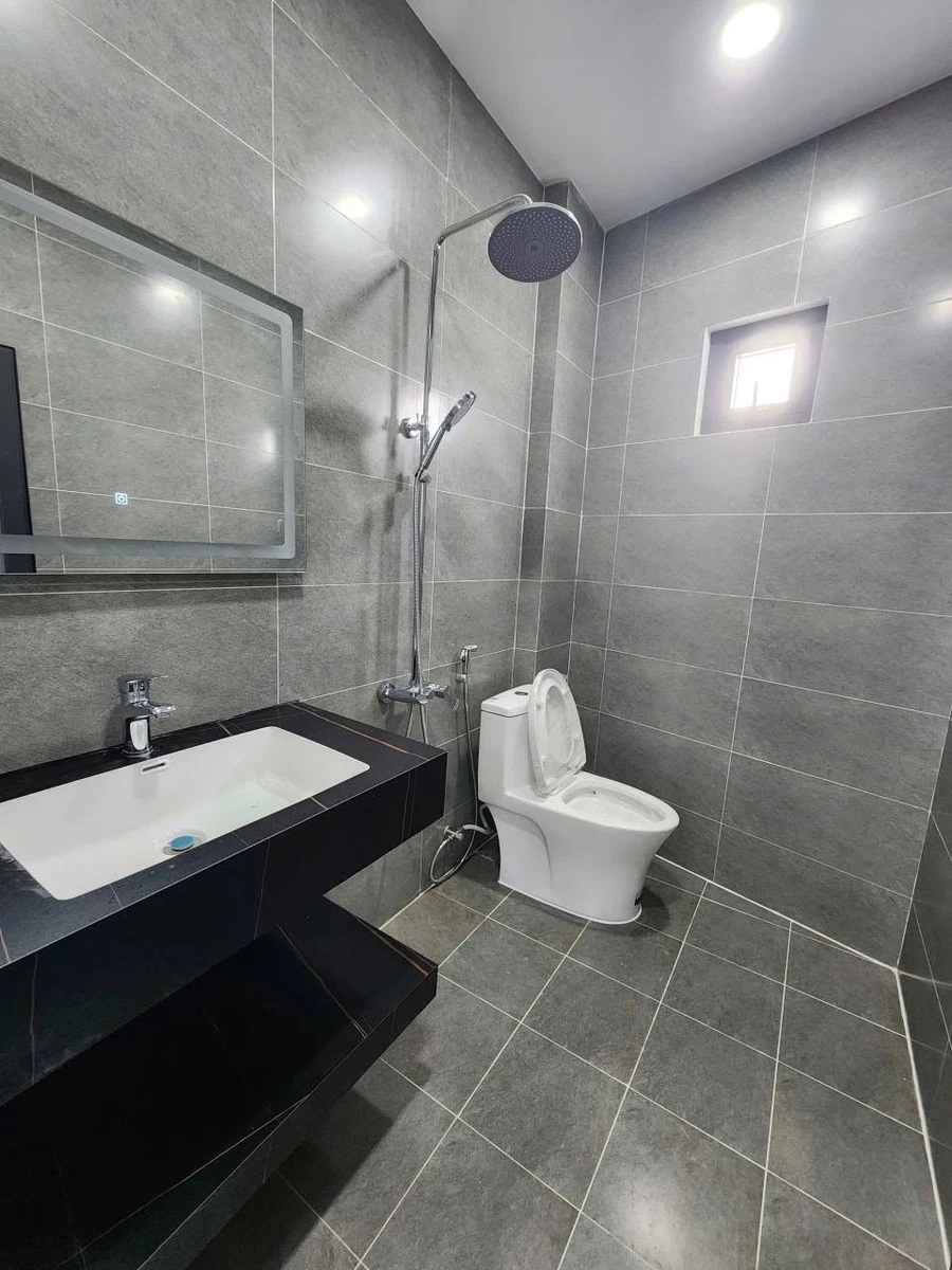 Bán nhà phố 3 PN, 95m² gần trung tâm Long Khánh - Ảnh thu nhỏ 2