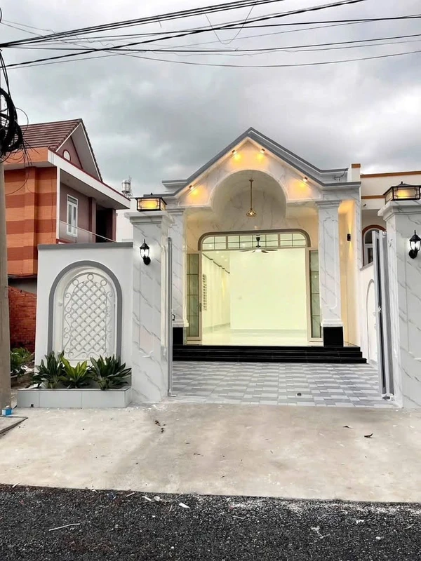 Bán nhà mái Thái 5.5x23.5m Tây Ninh 1 tỷ 550 triệu
